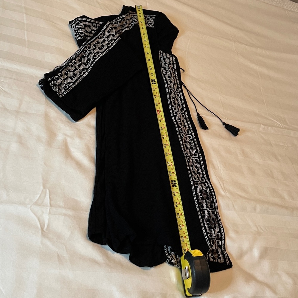 ❤️ XL top! Old Navy - Black Blouse with White Accents - XL blouse - Picture 14 of 16